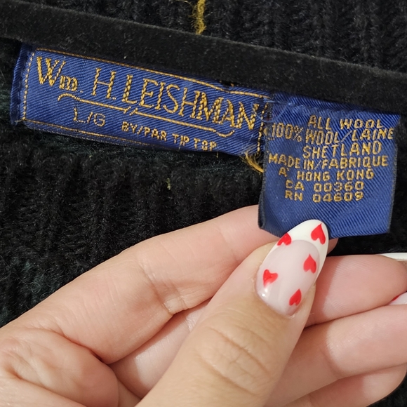 Men's Black and Blue Patterned Sweater - Picture 3 of 3